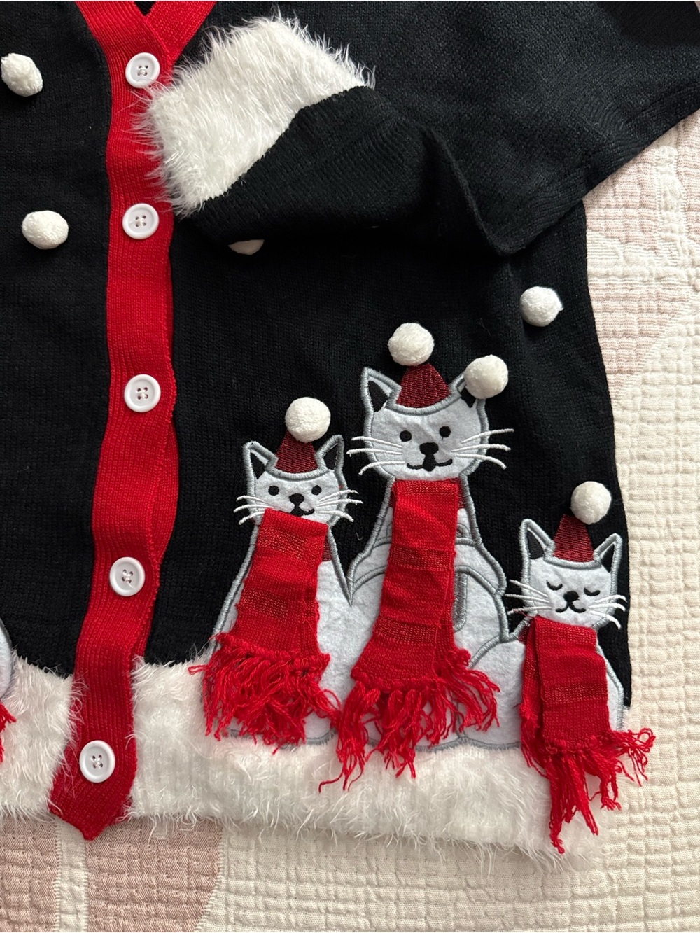 HAPPY HOLIDAYS URBAN HERITAGE CHRISTMAS SWEATER CATS IN SCARVES & SNOWBALLS - Picture 4 of 9